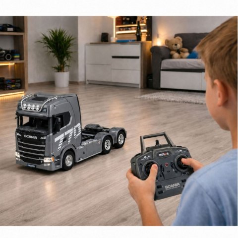 Ciężarówka Scania 770S Z Naczepą Zdalnie Sterowana RC Huina Srebrna 1:18