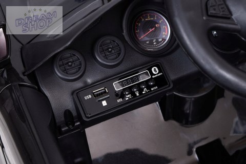 Samochodzik MERCEDES AMG GTR czarny Samochodzik MERCEDES AMG GTR czarny