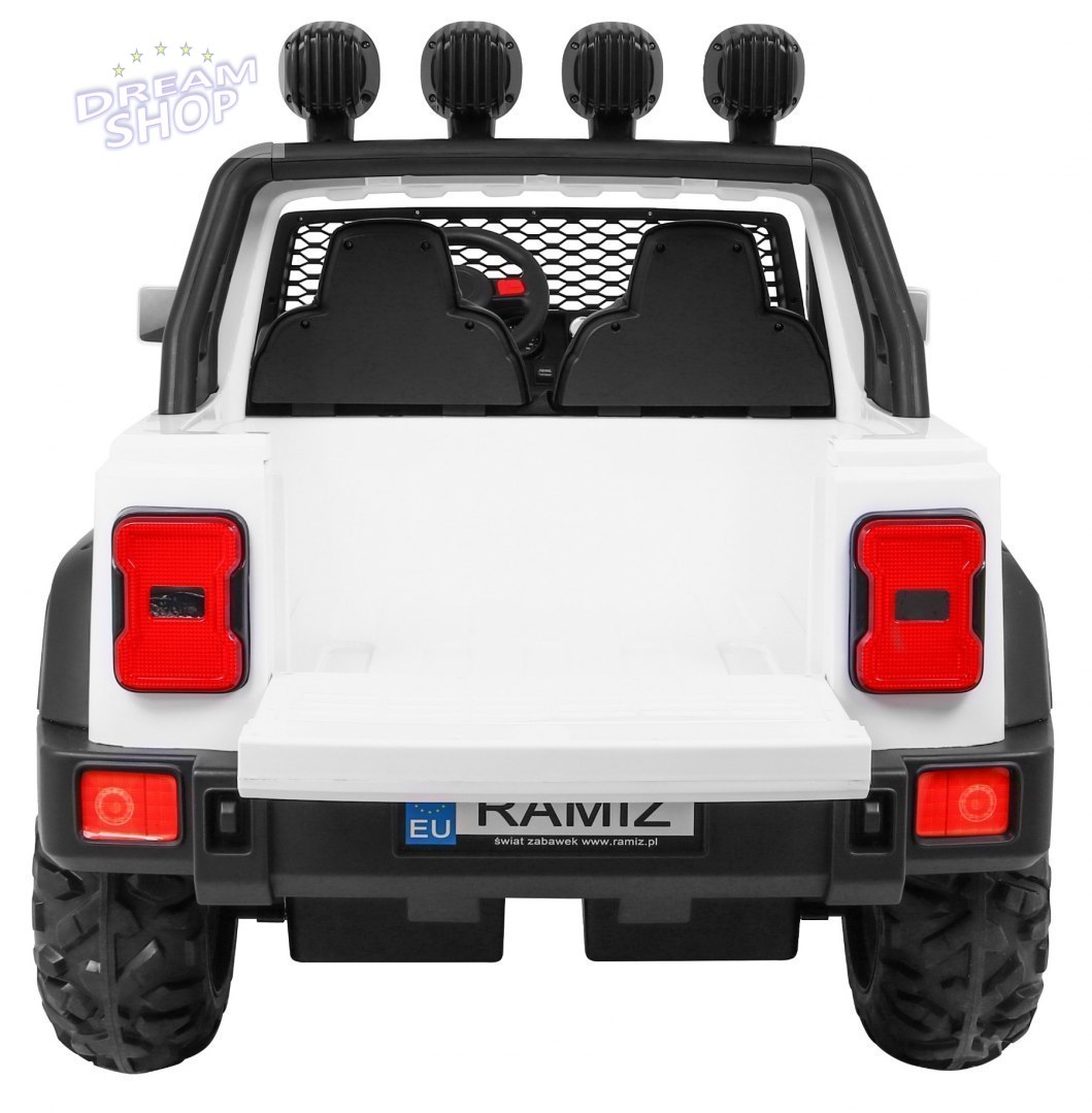 Pojazd AllRoad 4x4 biały Pojazd AllRoad 4x4 biały