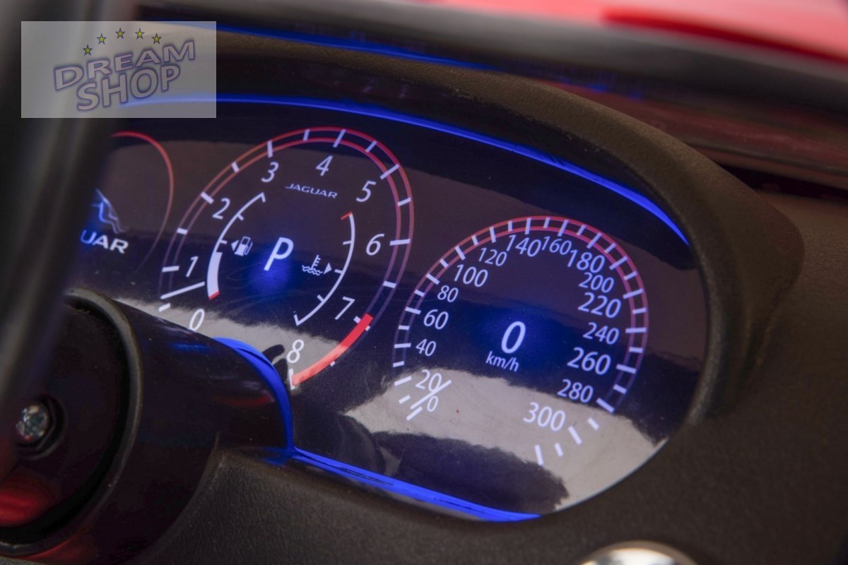 Pojazd Jaguar F-Pace Lakierowany Czerwony Pojazd Jaguar F-Pace Lakierowany Czerwony