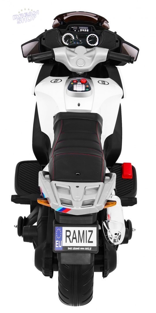 Pojazd Motor Sport Tourism Biały Pojazd Motor Sport Tourism Biały