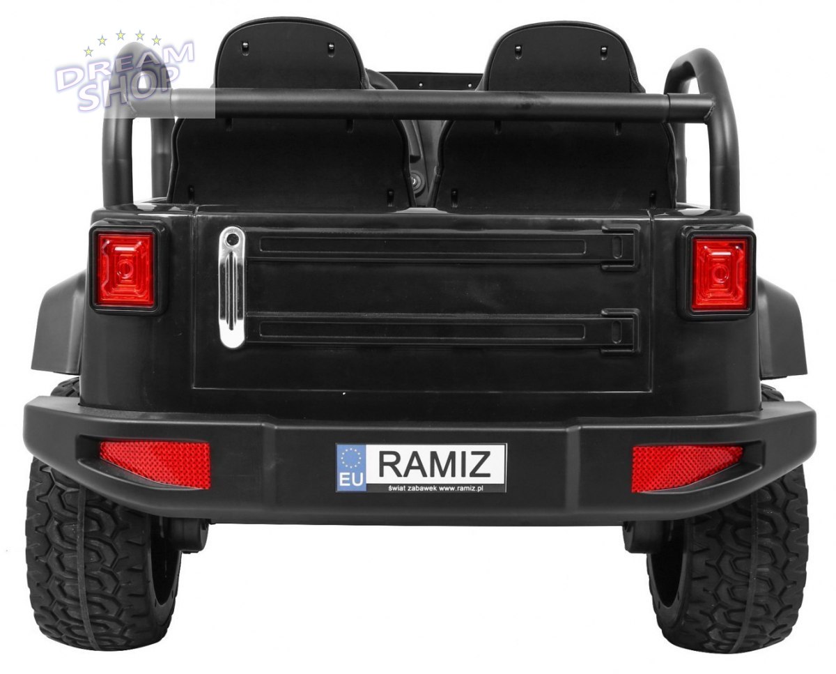 Pojazd STRONG 4 x 4 czarny Pojazd STRONG 4 x 4 czarny