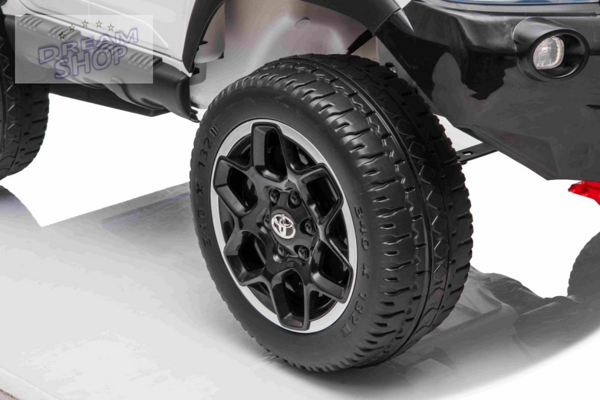 Pojazd Toyota Hillux Biała Pojazd Toyota Hillux Biała
