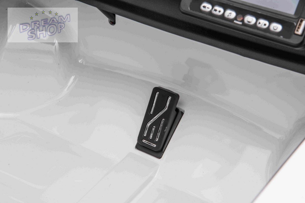 Pojazd Toyota Hillux Biała Pojazd Toyota Hillux Biała