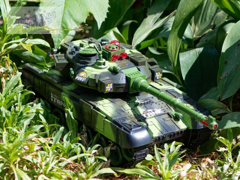 Czołg RC War Tank 9993 2.4 GHz kamuflaż leśny Czołg RC War Tank 9993 2.4 GHz kamuflaż leśny