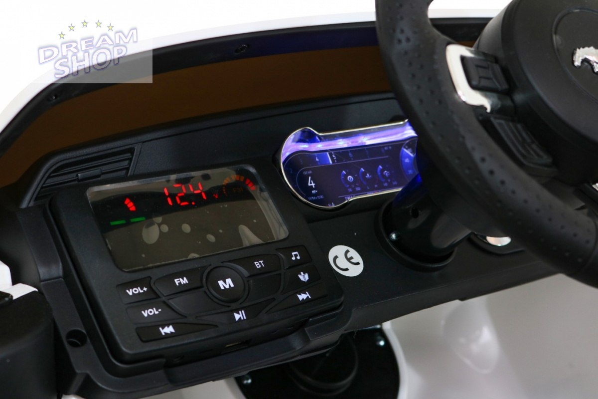 Pojazd Ford Mustang GT Biały Pojazd Ford Mustang GT Biały