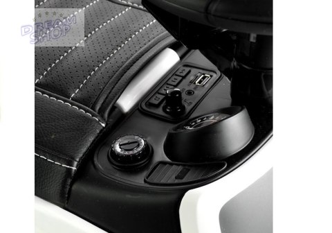 Jeździk Mercedes GLE 63 z Daszkiem Biały Jeździk Mercedes GLE 63 z Daszkiem Biały
