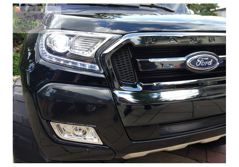 Auto na akumulator Ford Ranger Czarny lakier 4x4 Auto na akumulator Ford Ranger Czarny lakier 4x4