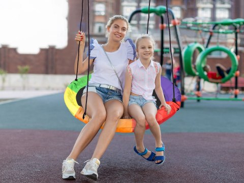 Huśtawka ogrodowa bocianie gniazdo ROMEK kolorowa 100cm