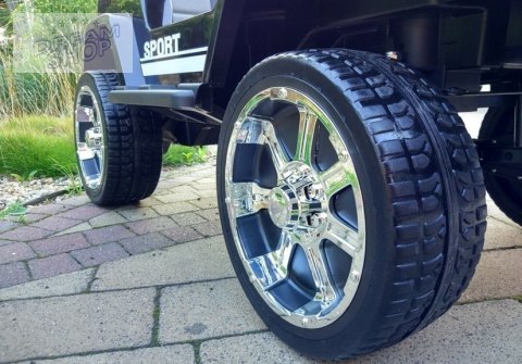 Auto na Akumulator S2388 Jeep Czarny 4x45W Auto na Akumulator S2388 Jeep Czarny 4x45W