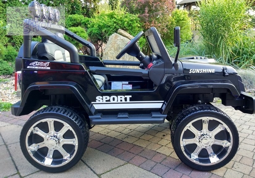 Auto na Akumulator S2388 Jeep Czarny 4x45W Auto na Akumulator S2388 Jeep Czarny 4x45W