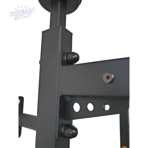 Rozporowa drabinka gimnastyczna drewniano metalowa z metalowym drążkiem w kolorze dębu BenchK 511 Rozporowa drabinka gimnastyczna drewniano metalowa z metalowym drążkiem w kolorze dębu BenchK 511