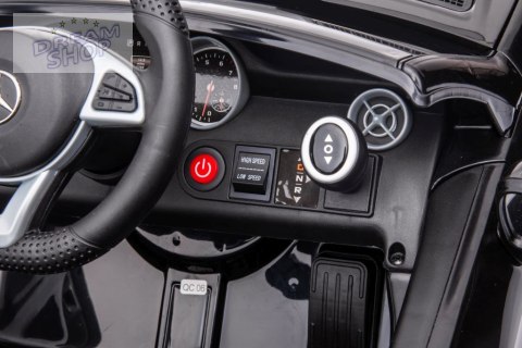 Auto Na Akumulator Mercedes SLC 300 Czarny Auto Na Akumulator Mercedes SLC 300 Czarny