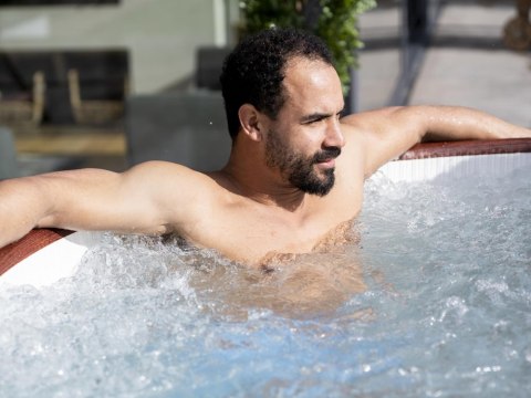 Lay-Z-Spa Helsinki Air Jet Jacuzzi BESTWAY