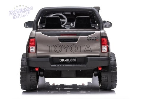 Auto na Akumulator Toyota Hilux Srebrny Lakierowany Auto na Akumulator Toyota Hilux Srebrny Lakierowany