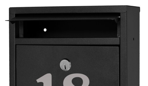 Skrzynka na listy GUSTAV czarna z napisem