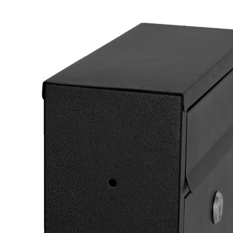 Skrzynka na listy GUSTAV czarna z napisem