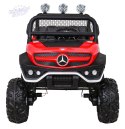 Pojazd Mercedes BENZ UNIMOG Czerwony