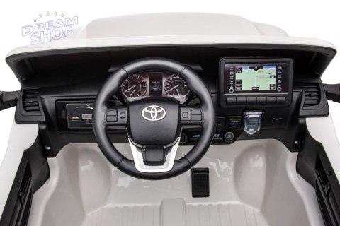 Auto Na Akumulator Toyota Hilux DK-HL860 Białe Auto Na Akumulator Toyota Hilux DK-HL860 Białe