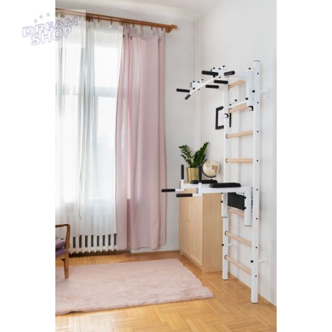 Drabinka gimnastyczna drewniano metalowa z drążkiem i akcesoriami BenchK 232W Drabinka gimnastyczna drewniano metalowa z drążkiem i akcesoriami BenchK 232W