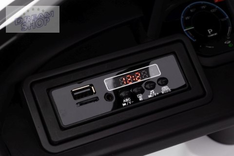 Auto Na Akumulator Audi E- Tron GT QLS-6888 Białe Auto Na Akumulator Audi E- Tron GT QLS-6888 Białe