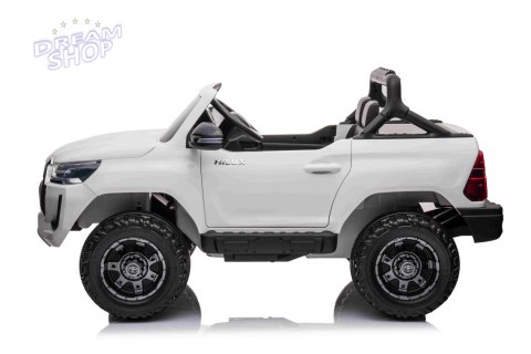 Pojazd Toyota Hillux Biały Pojazd Toyota Hillux Biały