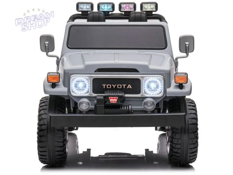 Autko na akumulator 2os Toyota Land Cruiser PA0285 Autko na akumulator 2os Toyota Land Cruiser PA0285