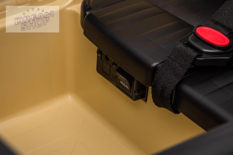 Pojazd Toyota FJ Cruiser Beżowy Pojazd Toyota FJ Cruiser Beżowy
