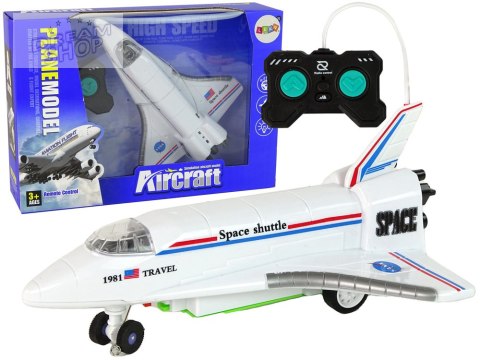 Odrzutowiec Zdalnie Sterowany Pilot Biały Odrzutowiec Zdalnie Sterowany Pilot Biały