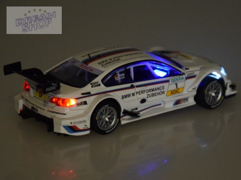 Auto metalowe sportowy model BMW M3 DTM skala 1:32 dźwięki światła ZA4608 Auto metalowe sportowy model BMW M3 DTM skala 1:32 dźwięki światła ZA4608