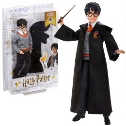 Lalka Harry Potter w szkolnych szatach Gryffindor + różdżka FYM50 ZA5093