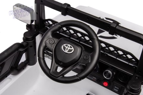 Auto Na Akumulator Toyota FJ Biała 4x4 Auto Na Akumulator Toyota FJ Biała 4x4