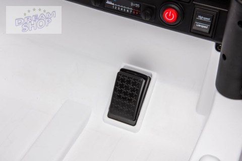 Auto Na Akumulator Toyota FJ Biała 4x4 Auto Na Akumulator Toyota FJ Biała 4x4