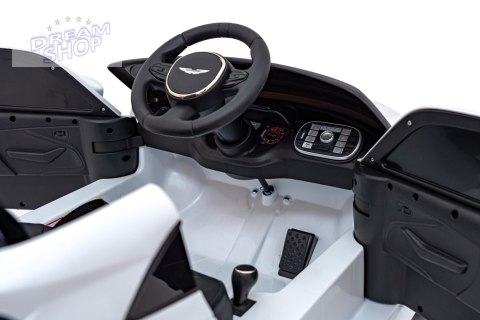 Pojazd Aston Martin DBX Biały Pojazd Aston Martin DBX Biały