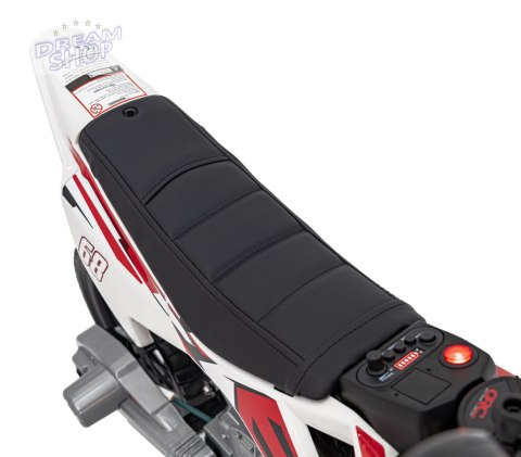 Pojazd Motor PANTONE 361C Czerwony Pojazd Motor PANTONE 361C Czerwony