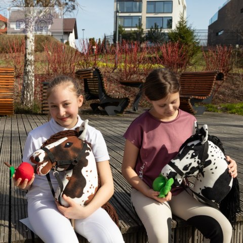 Skippi Hobby Horse - w plamy - czarne plamki - koń na kiju - kantar