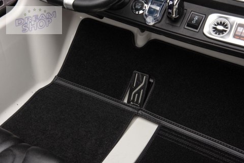 Auto Na Akumulator Mercedes G63 XXL Biały 4x4 Auto Na Akumulator Mercedes G63 XXL Biały 4x4