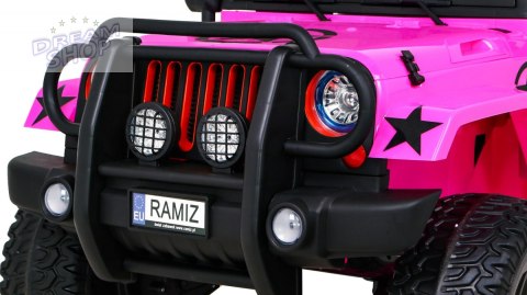 Auto terenowe typu jeep Monster 4x4 dla dzieci Różowy + Pilot + Regulacja siedzenia + Wolny Start + MP3 LED + Bagażnik + Plecak Auto terenowe typu jeep Monster 4x4 dla dzieci Różowy + Pilot + Regulacja siedzenia + Wolny Start + MP3 LED + Bagażnik + Plecak