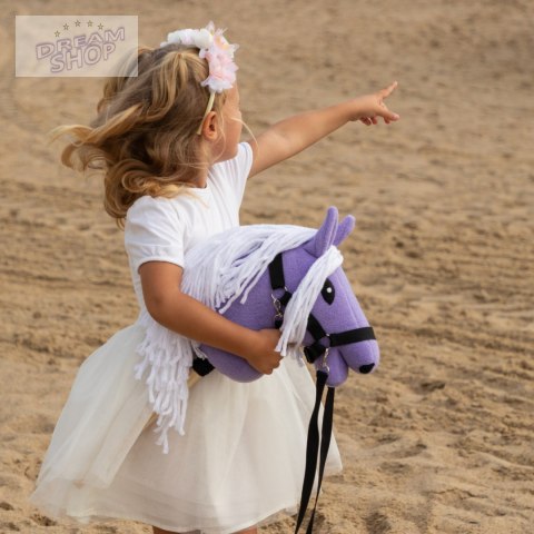 Hobby Horse Skippi A5 - koń na kiju - lawendowy fioletowy - kantar i wodze Hobby Horse Skippi A5 - koń na kiju - lawendowy fioletowy - kantar i wodze