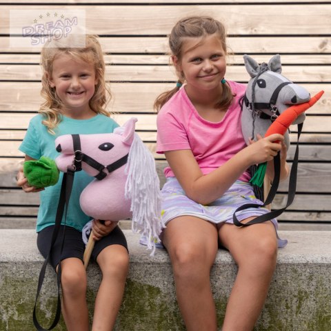Skippi - lekki mały hobby horse A5 - różowy - prezent na dzień dziecka Skippi - lekki mały hobby horse A5 - różowy - prezent na dzień dziecka