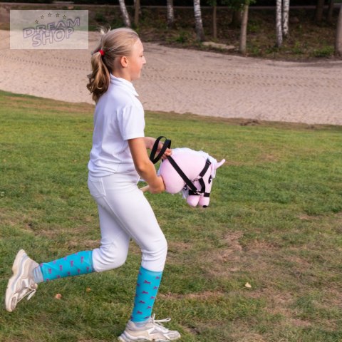 Skippi - lekki mały hobby horse A5 - różowy - prezent na dzień dziecka Skippi - lekki mały hobby horse A5 - różowy - prezent na dzień dziecka