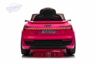 Pojazd Audi SQ8 Różowy