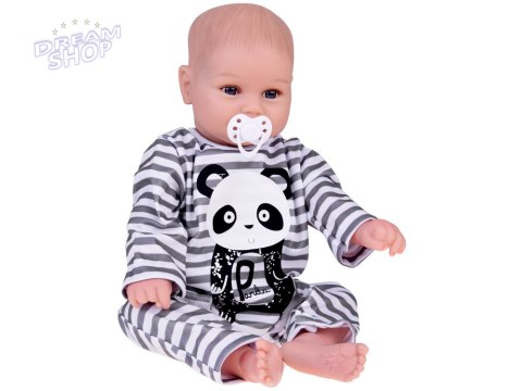 Urocza miękka Lalka Chłopiec 45cm jak żywa ubrana kombinezon Panda ZA5358 Urocza miękka Lalka Chłopiec 45cm jak żywa ubrana kombinezon Panda ZA5358