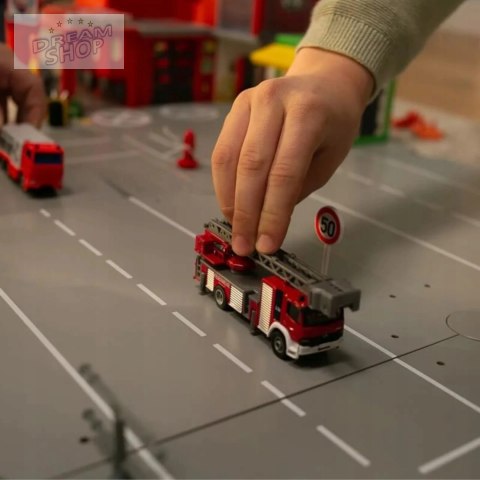 Siku Super Wóz strażacki z drabiną metal model 1:87 S1841 Siku Super Wóz strażacki z drabiną metal model 1:87 S1841