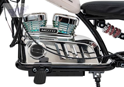 Pojazd Motorek Chopper Warrior Biały Pojazd Motorek Chopper Warrior Biały