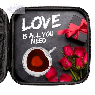 Zestaw Prezentowy - Love is all you need - prezent na wesele, walentynki
