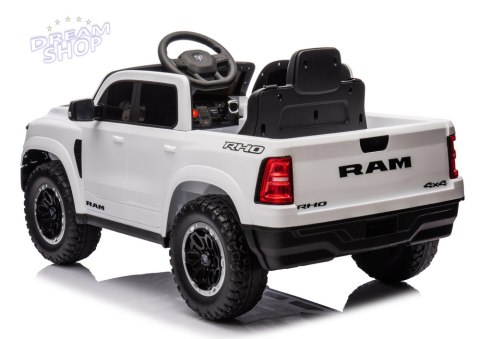Auto Na Akumulator ZB618 Dodge Ram Biały Auto Na Akumulator ZB618 Dodge Ram Biały