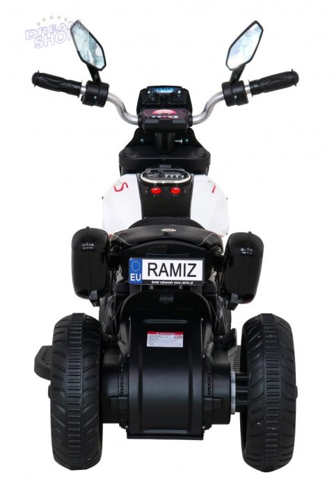 Motorek Fast Tourist na akumulator dla dzieci Biały + Audio + Światła + Ekoskóra Motorek Fast Tourist na akumulator dla dzieci Biały + Audio + Światła + Ekoskóra