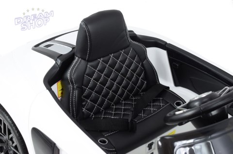 ORYGINALNE AUDI R8 SPYDER W NAJLEPSZEJ WERSJI, MIĘKKIE SIEDZENIE, PILOT 2.4 GHZ/ 2198 ORYGINALNE AUDI R8 SPYDER W NAJLEPSZEJ WERSJI, MIĘKKIE SIEDZENIE, PILOT 2.4 GHZ/ 2198