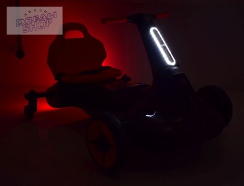 SZYBKI DRIFTUJĄCY GOKART, BLUETOOTH, ŚWIATŁA NOWOŚĆ/BDQ-8108 SZYBKI DRIFTUJĄCY GOKART, BLUETOOTH, ŚWIATŁA NOWOŚĆ/BDQ-8108